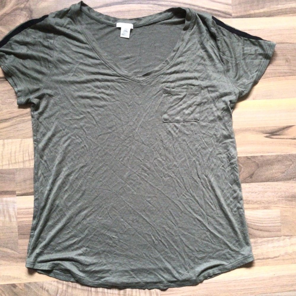 army green t-shirt